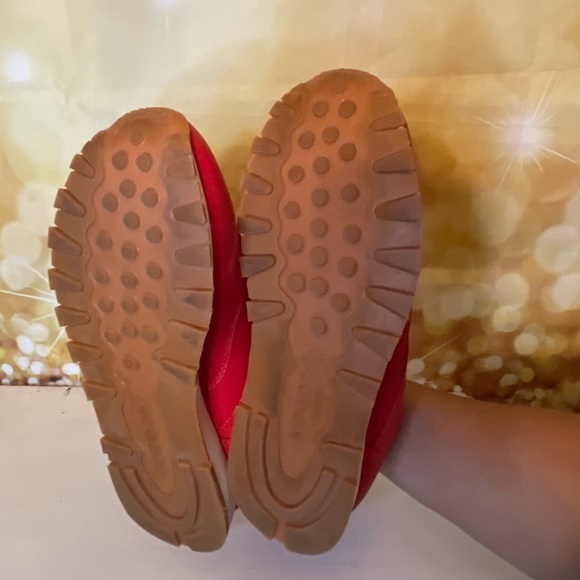Reebok Classic Leather Low Vector Red Gum sneakers. 8.5 Men’s/10W - Picture 10 of 16